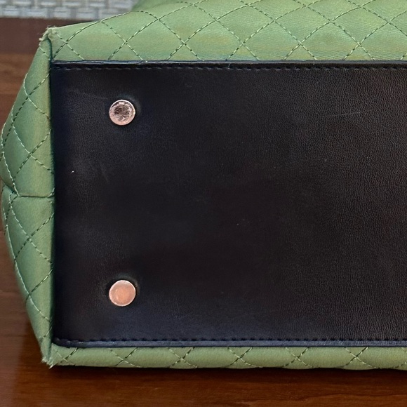 🌟3xHP🌟VTG 1990s Green Quilted Tote Bag Dark Brown Leather Trim Casual Corner - Picture 14 of 15